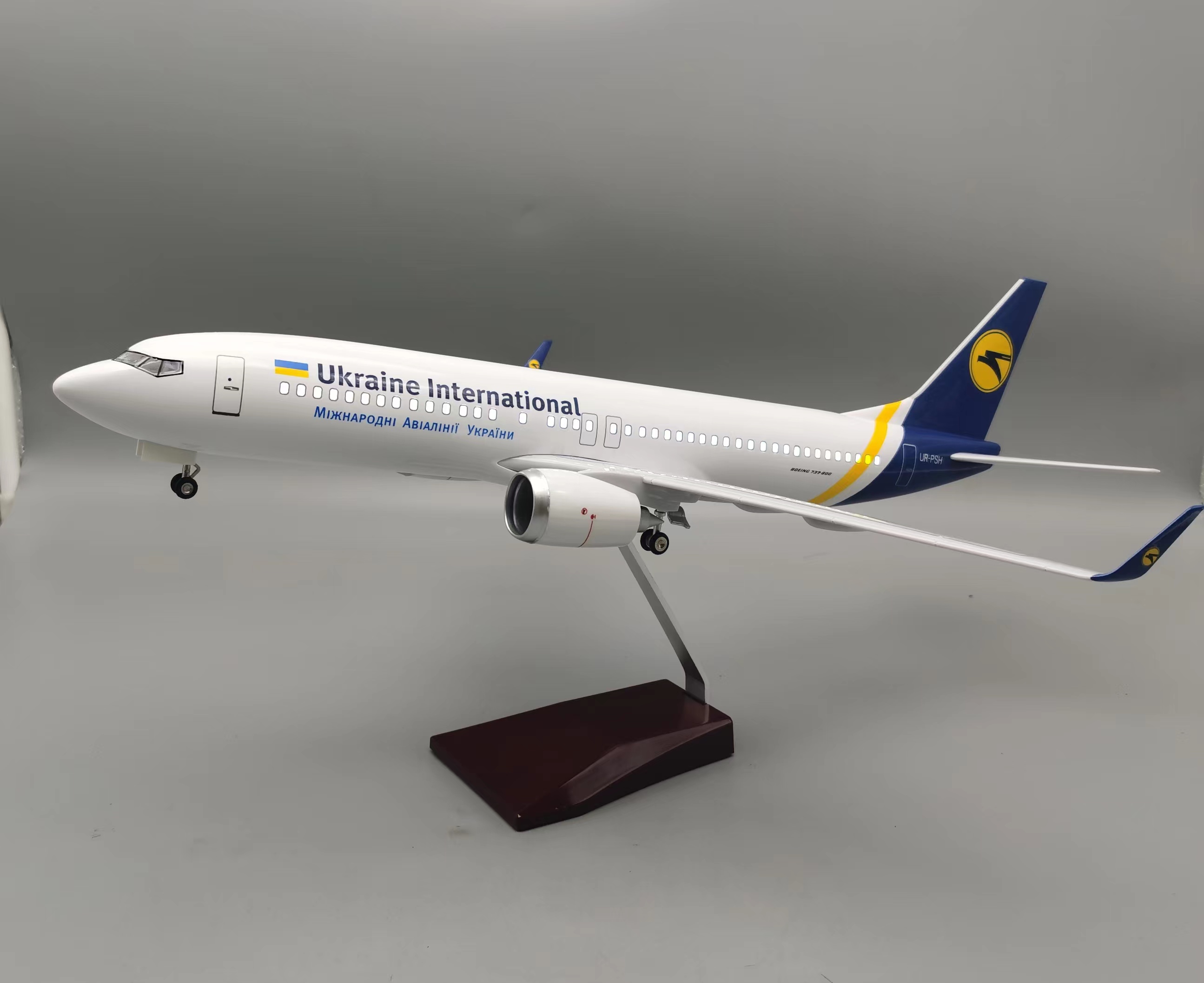1/85 Duży Model Samolotu B737  – Model Kit Ukraine recenzja i cena