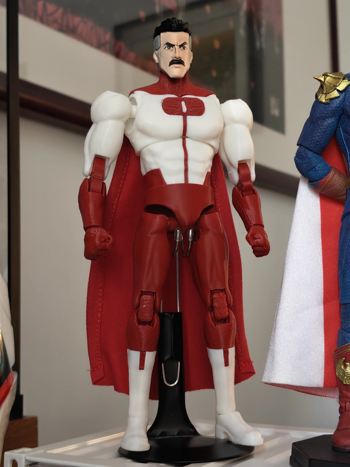 Figurka Akcji Omniman Invincib – Model Kit Ultron recenzja i cena